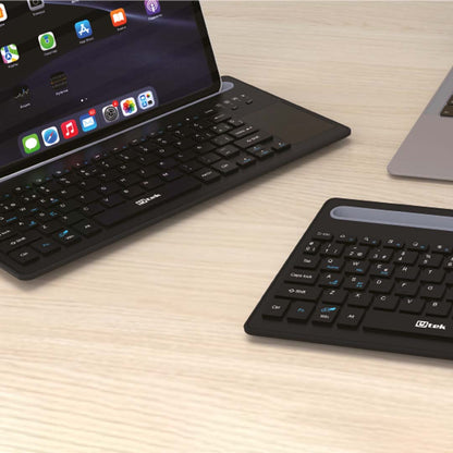 Teclado inalambrico Bluetooth y 2,4Ghz con touchpad, recargable y slot para tablet / UT-KBBT900P