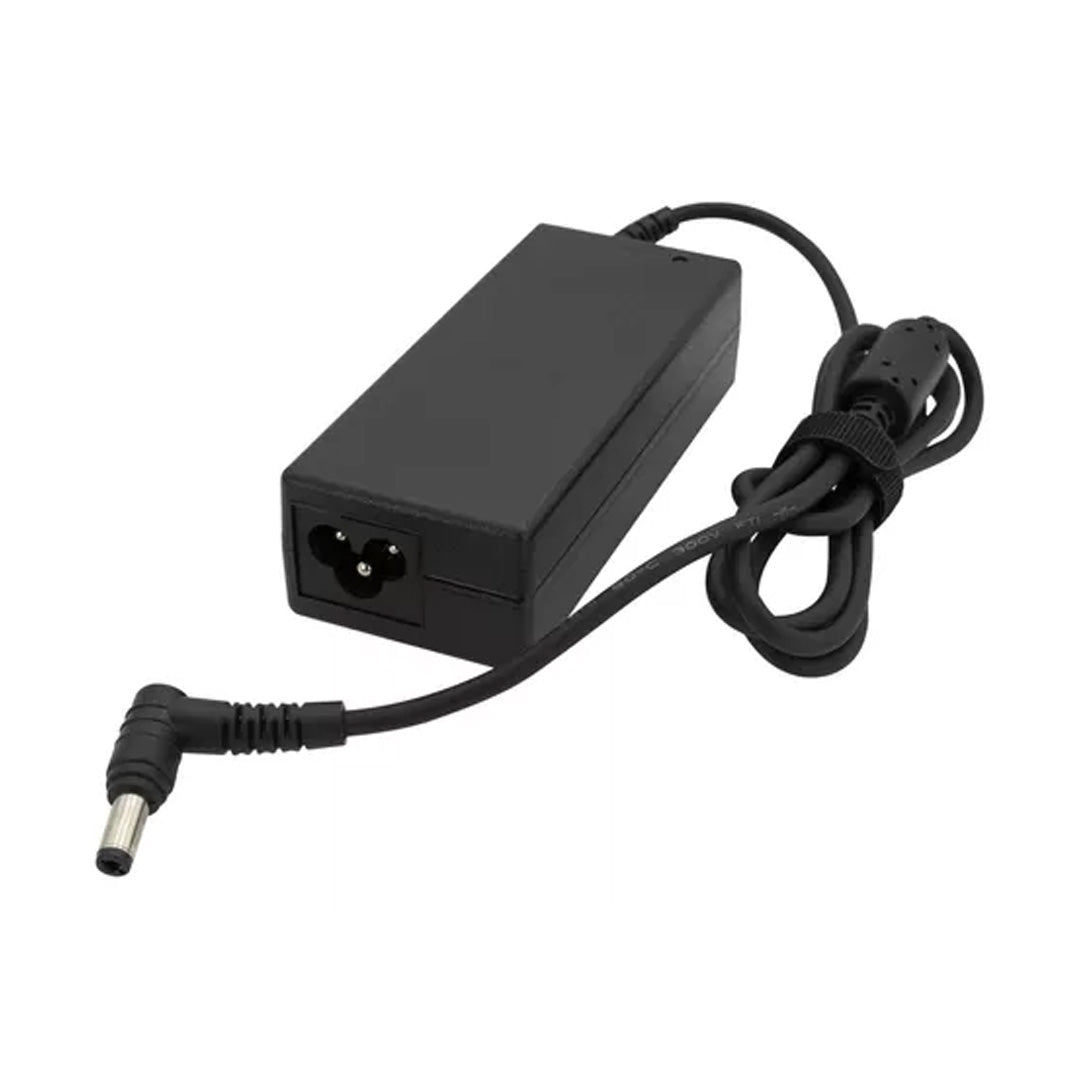 Adaptador de energia TOSHIBA 19V 3,42A 5,5*2,5mm certificado / mod. UT-TH65